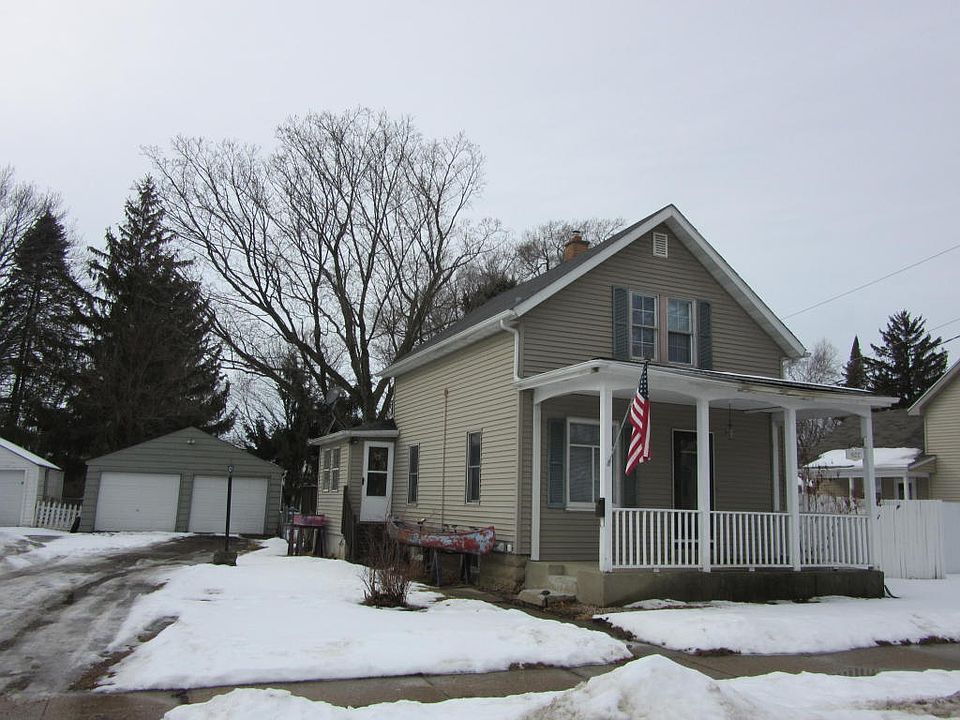 1st image of 927 Prairie Ave