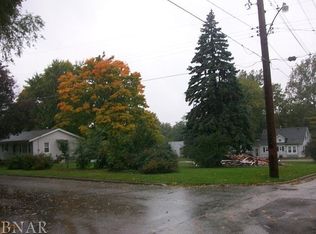 1601 S Roosevelt Ave, Bloomington, IL