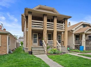 213 N 75th St #215, Milwaukee, WI 53213