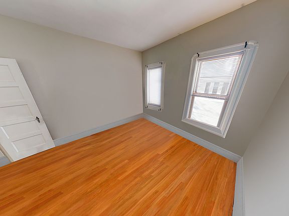 3rd image of 83 Lowden Ave #1C