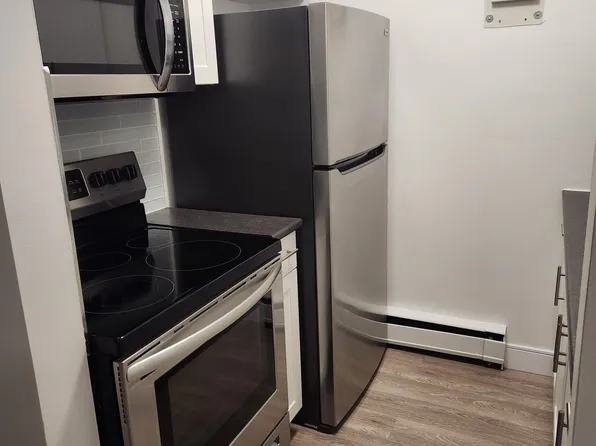 21 Stirling Ave S #22, Kitchener, ON N2G 3N6