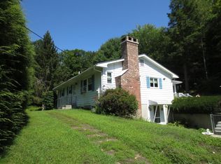 27 Soisalo Rd, Chester, MA 01011