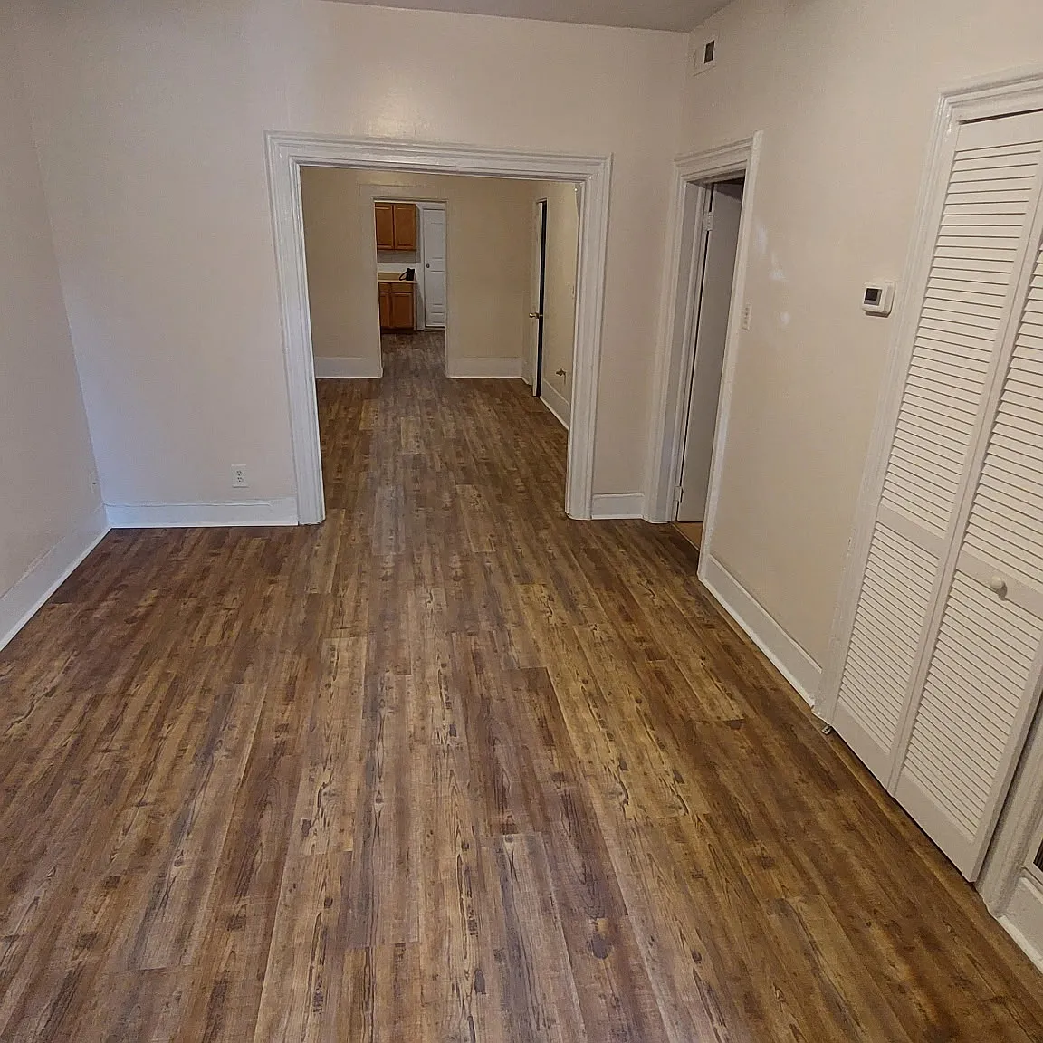 2 bed, 1100 sqft, $2,000 — Photo 2
