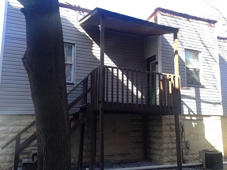 322 Lehigh Ave — Photo 2