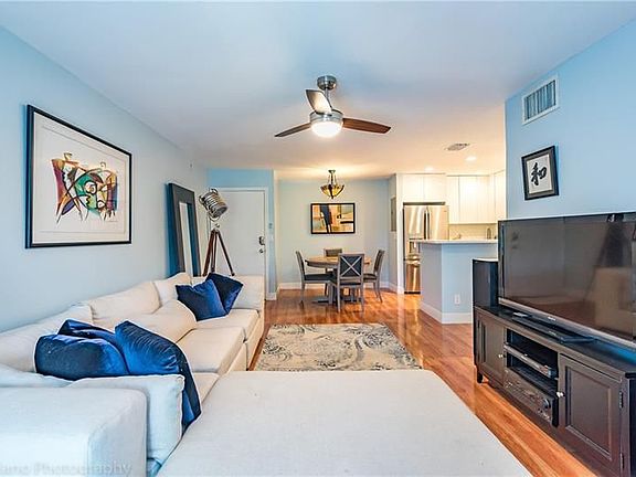 3rd image of 120 Cypress Club Dr APT 221