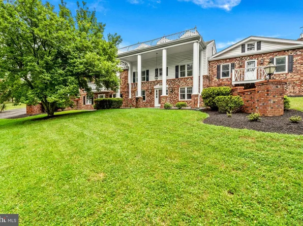 18189 Sands Rd, Purcellville, VA 20132