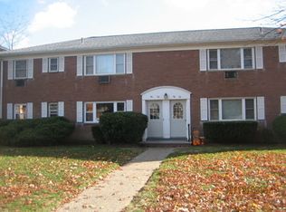 38 Manchester Ct, Wayne, NJ 07470