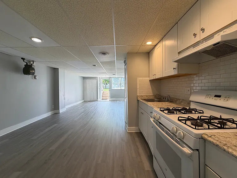 747 Dixwell Ave #BASEMENT — Photo 8