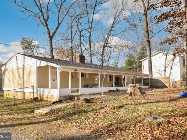 1138 Lakeview Dr, Stafford, VA 22556