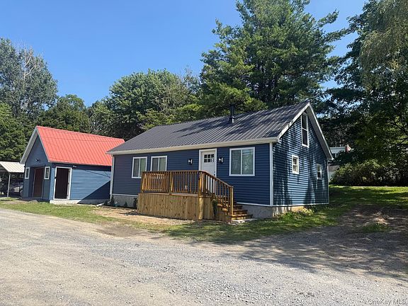 3rd image of 157 Lake Avenue
