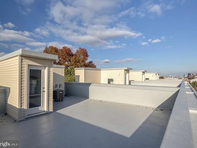 1212 E Susquehanna Ave #E — Photo 11
