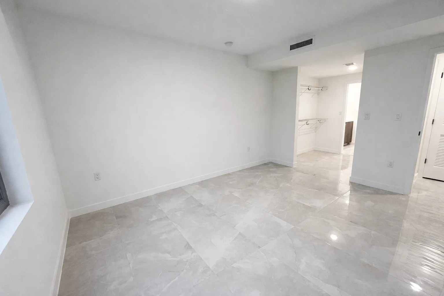 3 bed, 1500 sqft, $2,600 — Photo 3