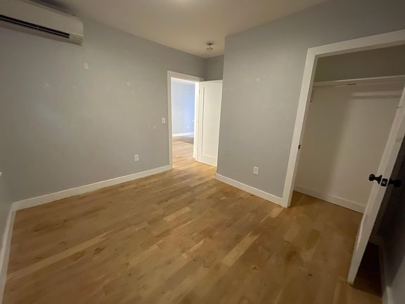 2nd image of 84-86 Romaine Ave #4