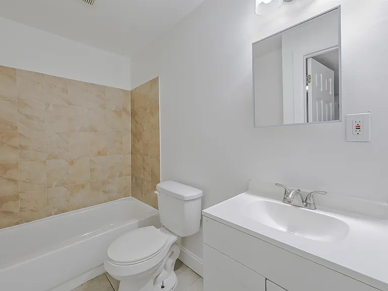 212 69th St #1 — Photo 14