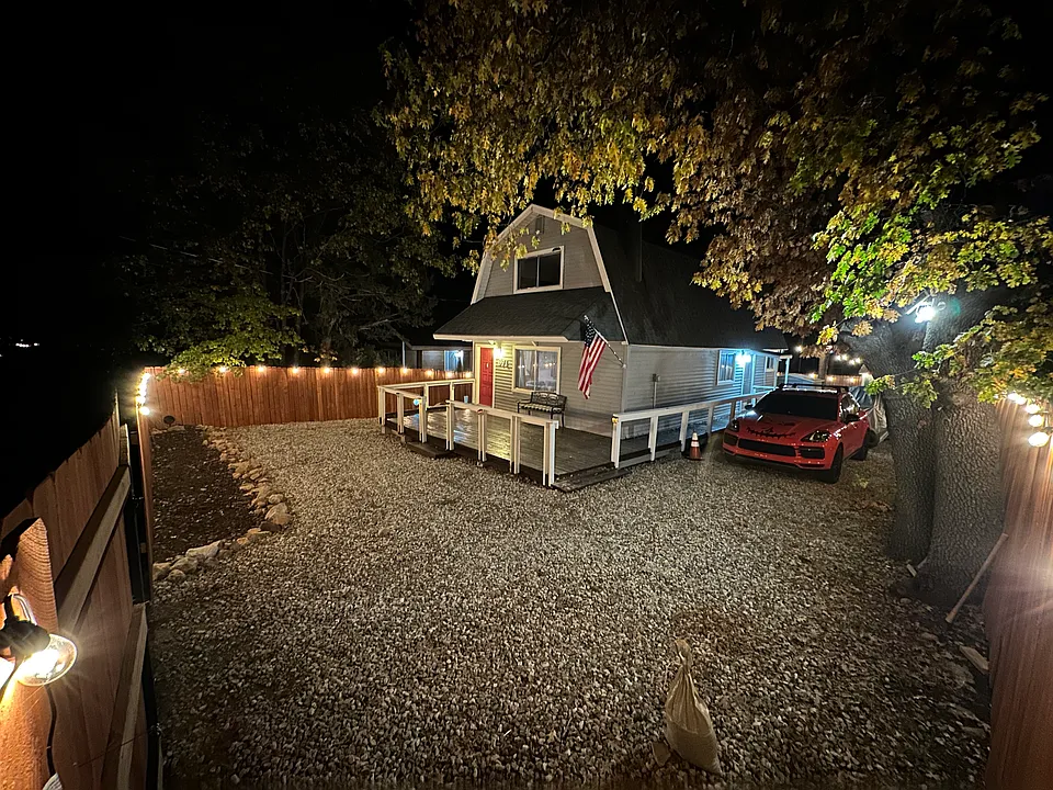 671 Moreno Ln