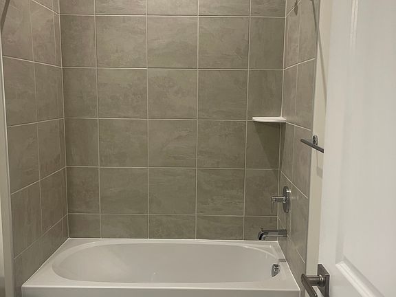 4th image of 4545 Camfield Ln