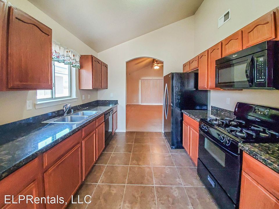 1st image of 14545 Jesus Almeida Ave