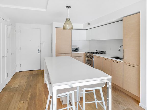 4th image of 101 W 87th St APT 607