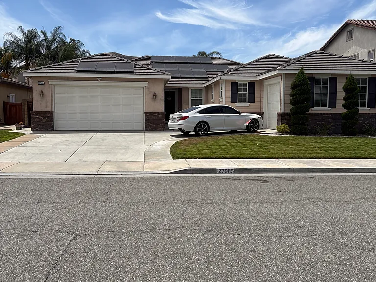 27985 Breakwater Ct — Photo 8