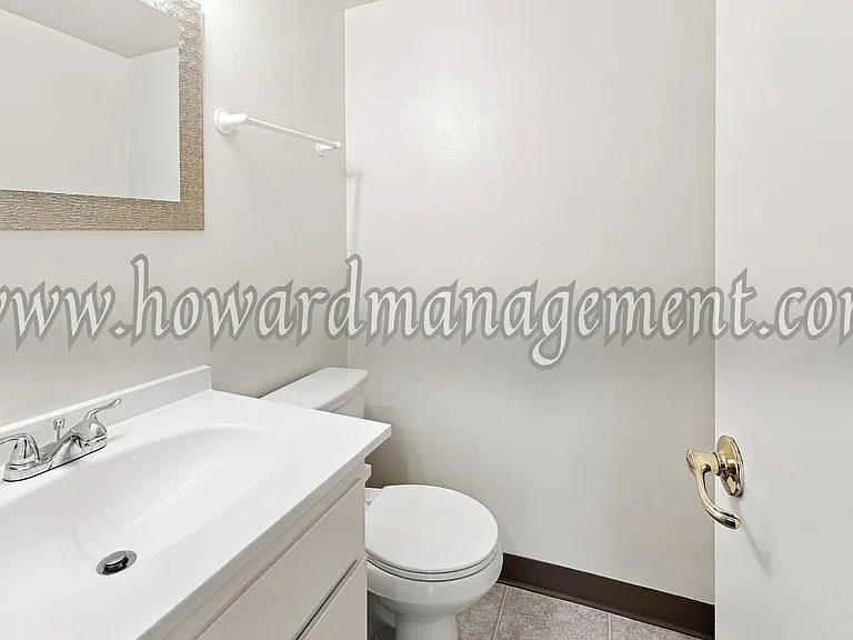 4605 Maytime Ln — Photo 9