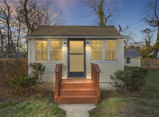 129 Locust Dr, Mastic Beach, NY 11951