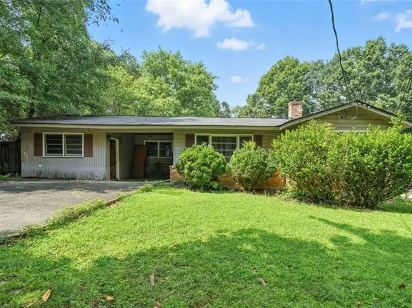 7099 Lakeview Ln, Doraville, GA 30360