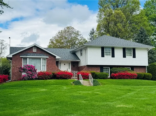 3215 Concord St, New Castle, PA 16105