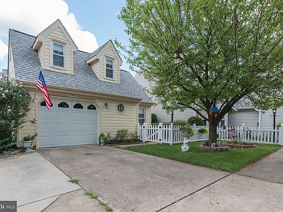 2nd image of 11484 Chelsea Ct