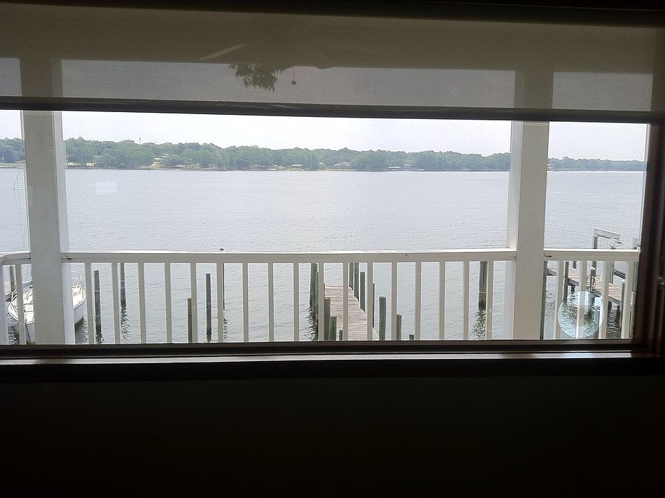 1st image of 715 Bayshore Dr