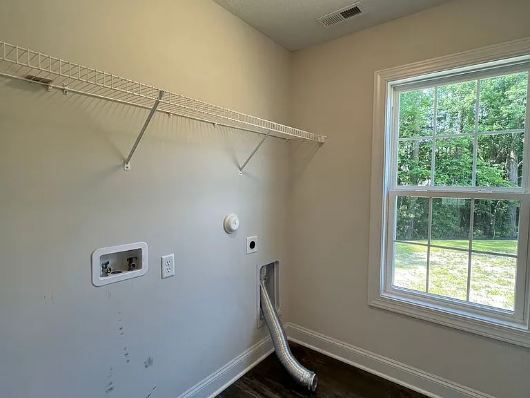 400 Amethyst Ct — Photo 8