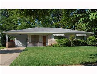 1st image of 836 River Oaks Dr