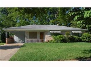 836 River Oaks Dr, Shreveport, LA 71104