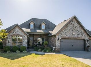 103 Sussex Ave, Lowell, AR 72745