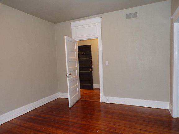 3rd image of 1000 Westover Ave APT 10