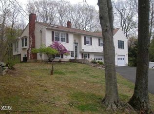 119 Round Lake Rd, Ridgefield, CT 06877