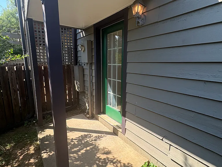738 Merion Grn — Photo 23