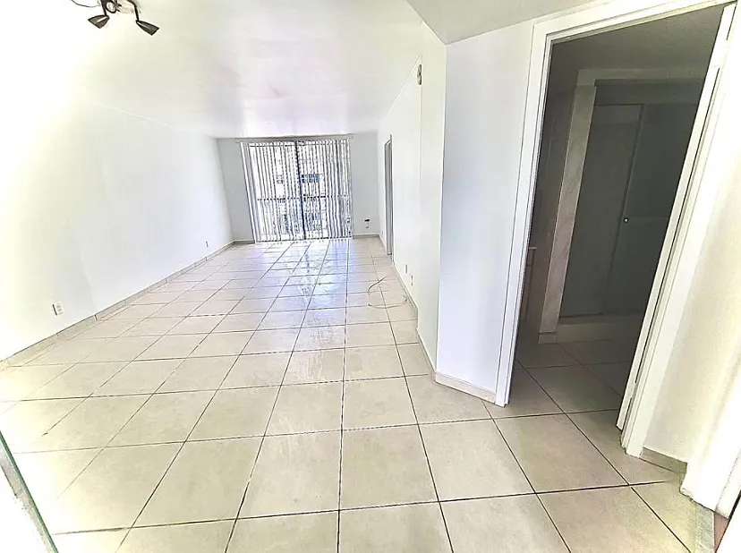 5321 NE 24th Ter #305