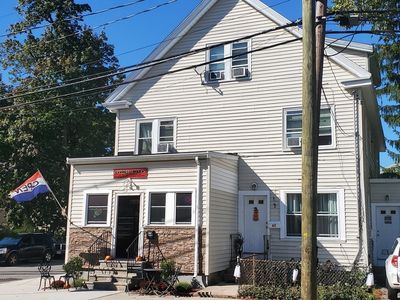 65 Loomis St, Bedford, MA, 01730