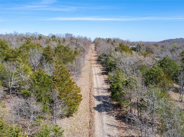 S Coker St, Greenwood, AR 72936