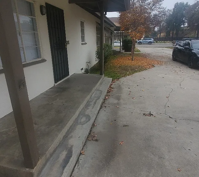 2235 E Terrace Ave — Photo 1