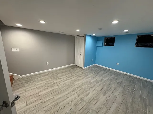1706 N Broadway — Photo 12