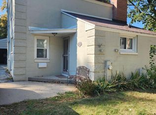 5593 Arbutus Ct, Greendale, WI 53129