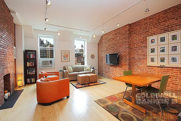 Sold by Bellmarc Realty | media 13