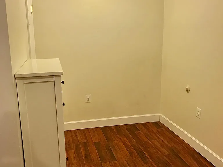 18400 Lanier Island Sq — Photo 39