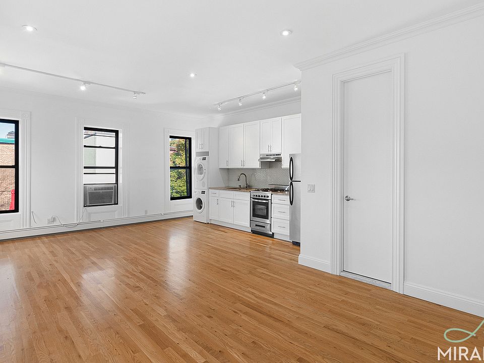 1st image of 345 7th Ave APT 3R