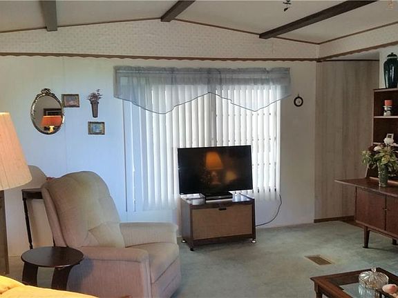 5th image of 3042 Galaxy Ln