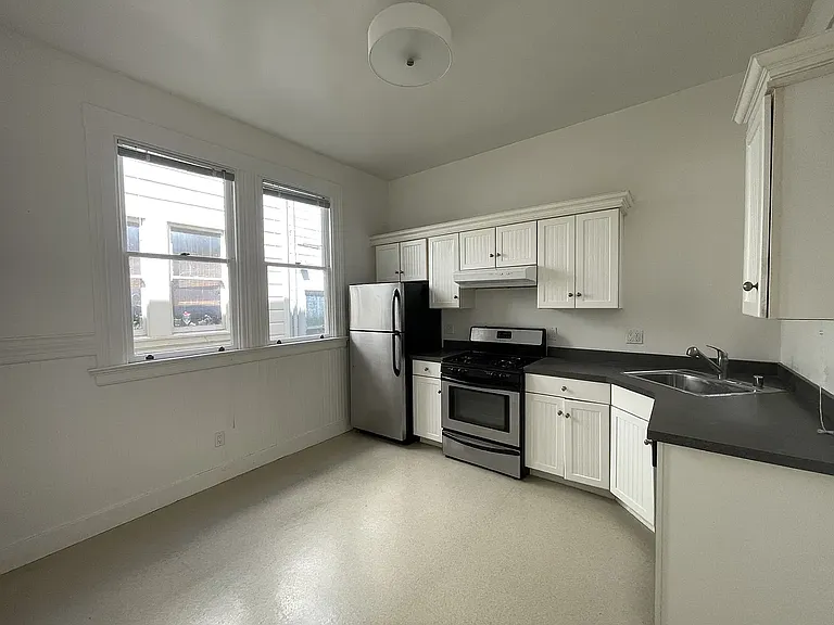 1308 Haight St — Photo 15