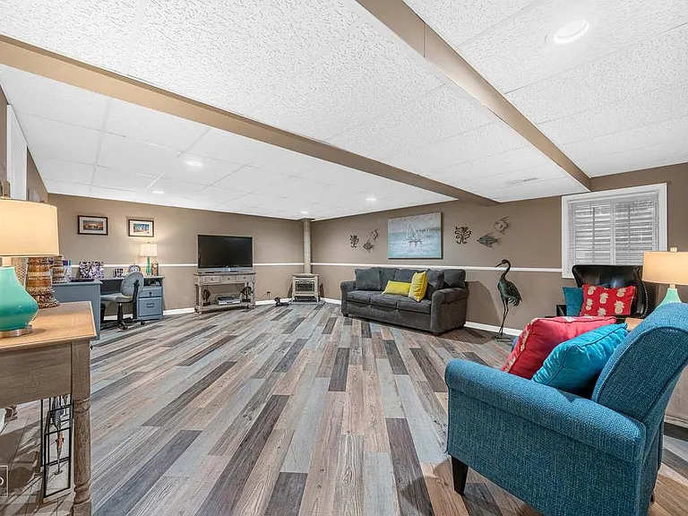 113 Prairieview Ct #1 — Photo 17