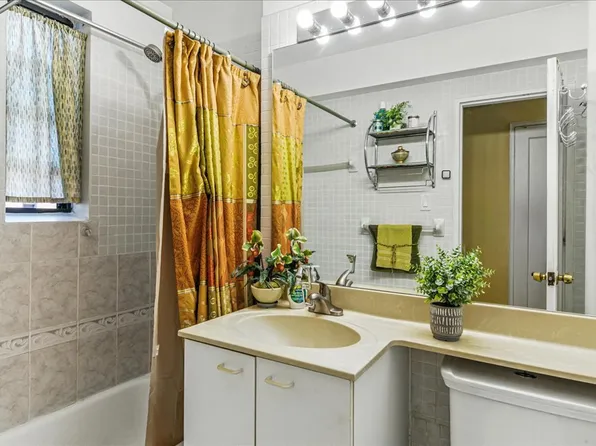 88-10 34th Avenue image 12 of 16