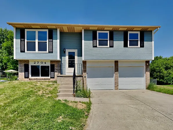 2704 Moonlight Ln, Columbus, OH 43207